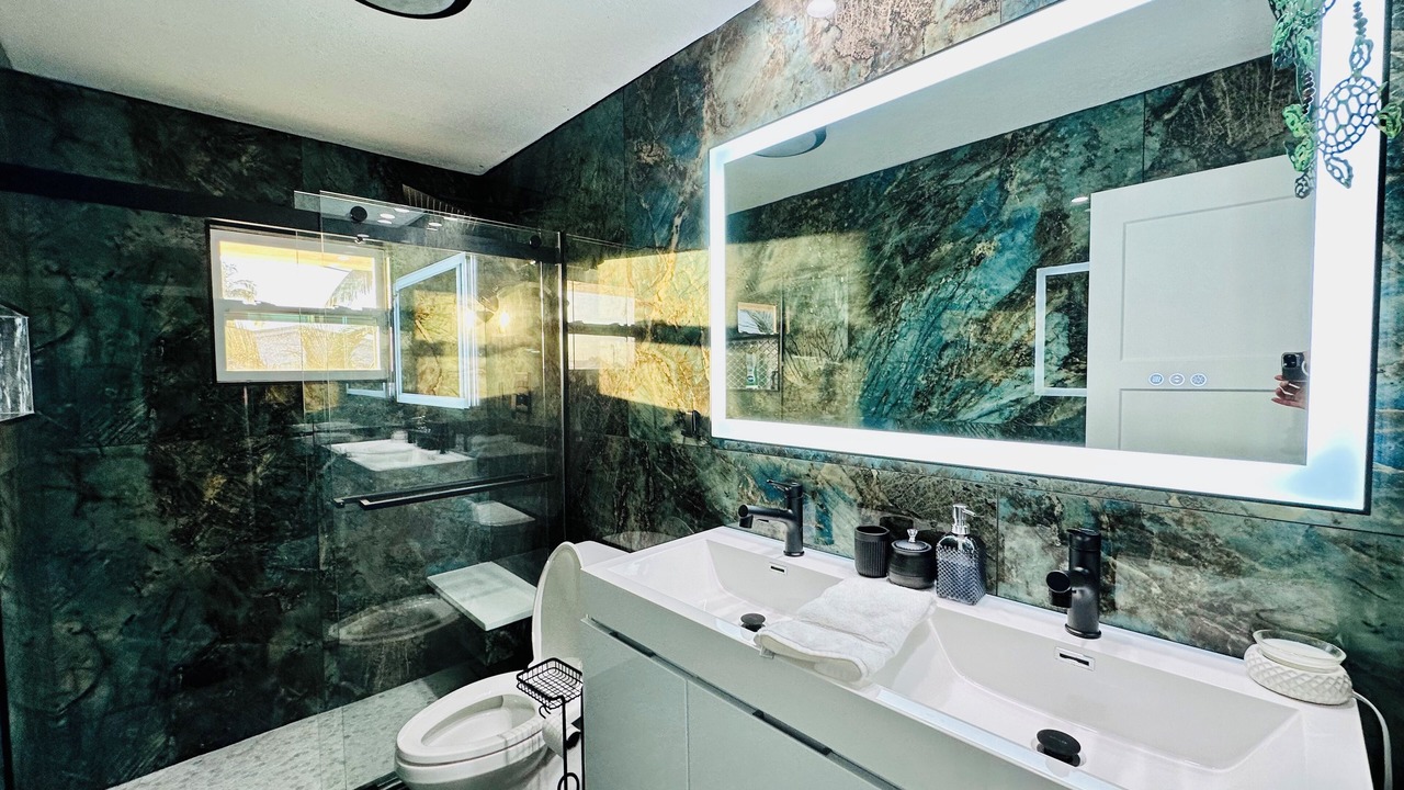 Photo of Bathroom in Big Pine Key