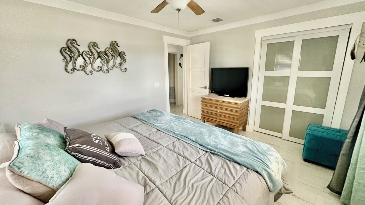 Photo of Bedroom in Big Pine Key