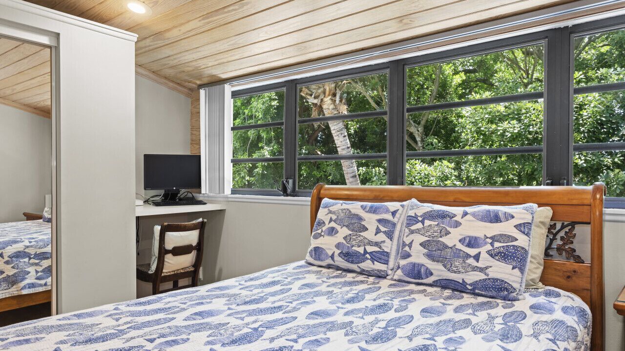 Photo of Bedroom in Islamorada