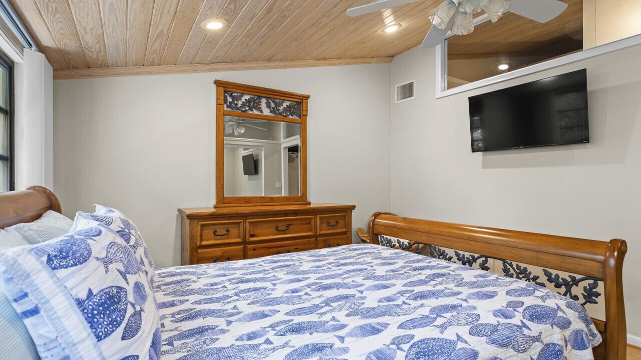Photo of Bedroom in Islamorada