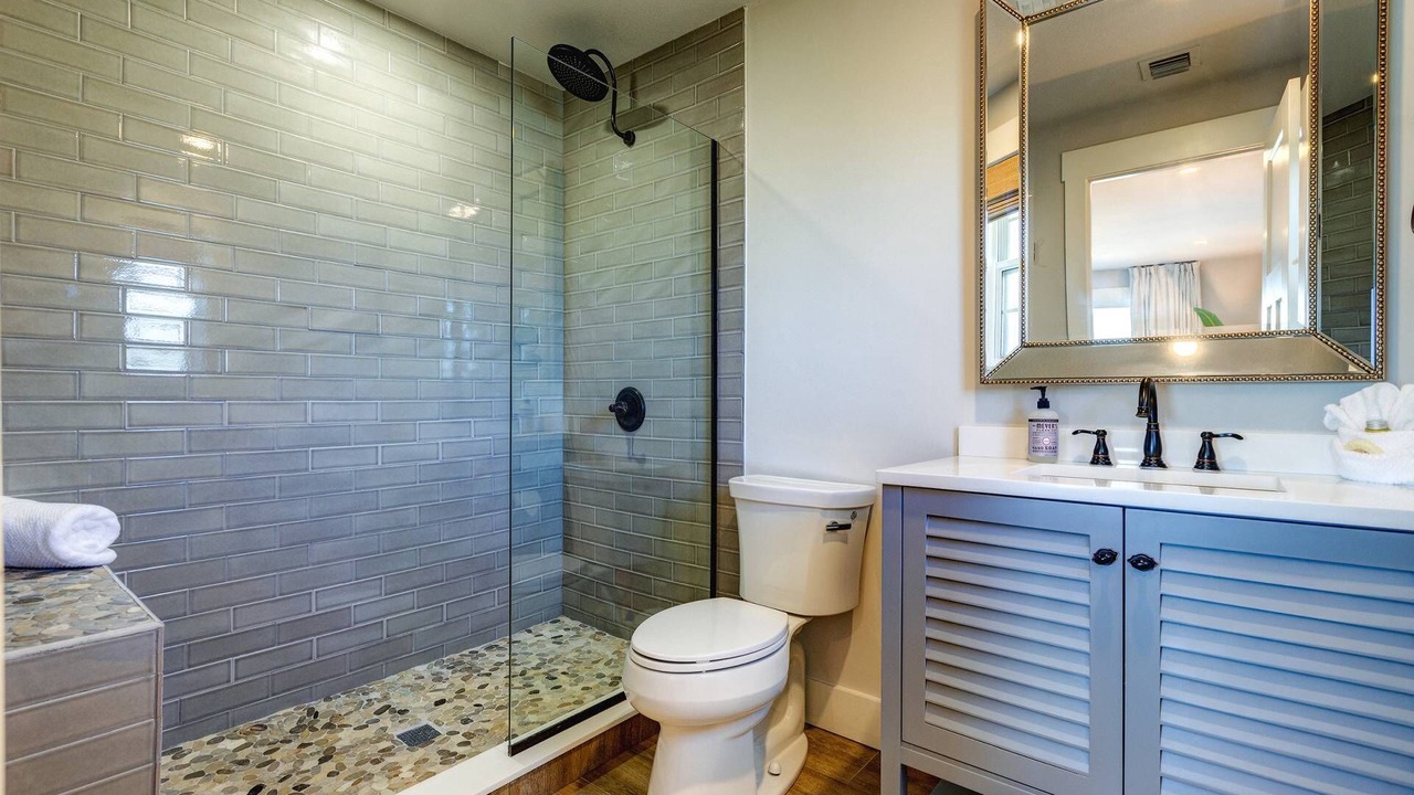 Photo of Bathroom in Sugarloaf Key