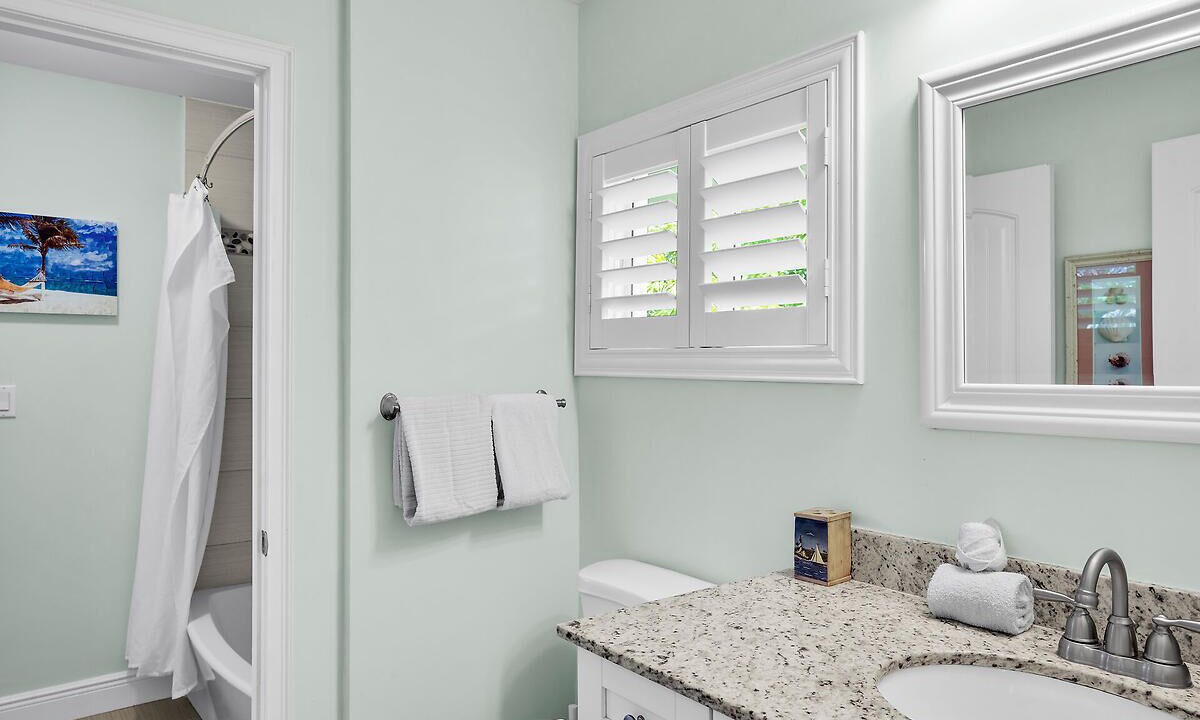 Photo of Bathroom in Key Colony Beach