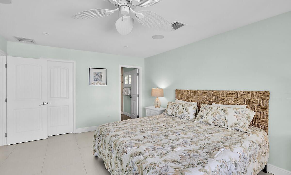 Photo of Bedroom in Key Colony Beach