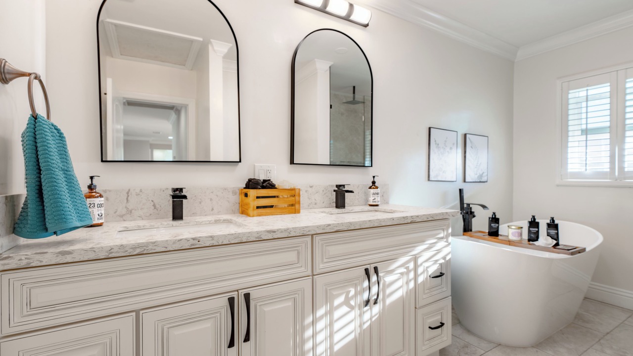 Photo of Bathroom in Northwest San Pedro