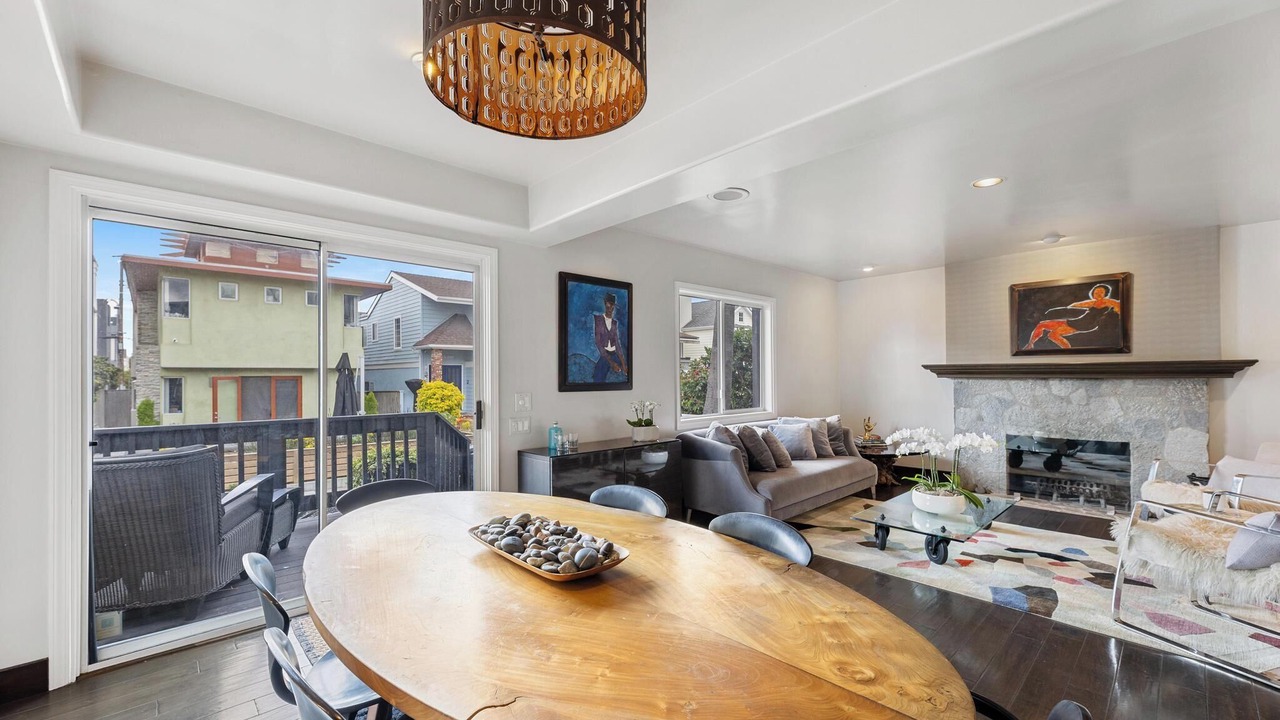 Photo of Livingroom in The Strand