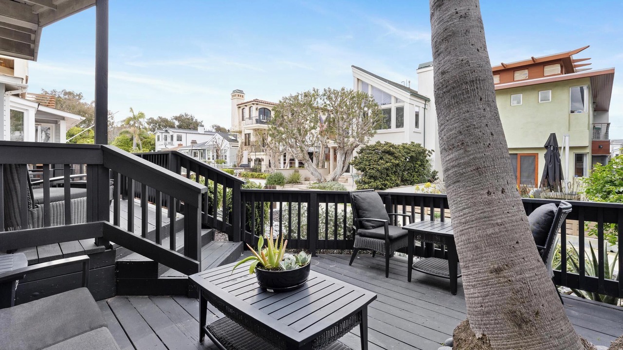 Photo of Patio Balcony in The Strand