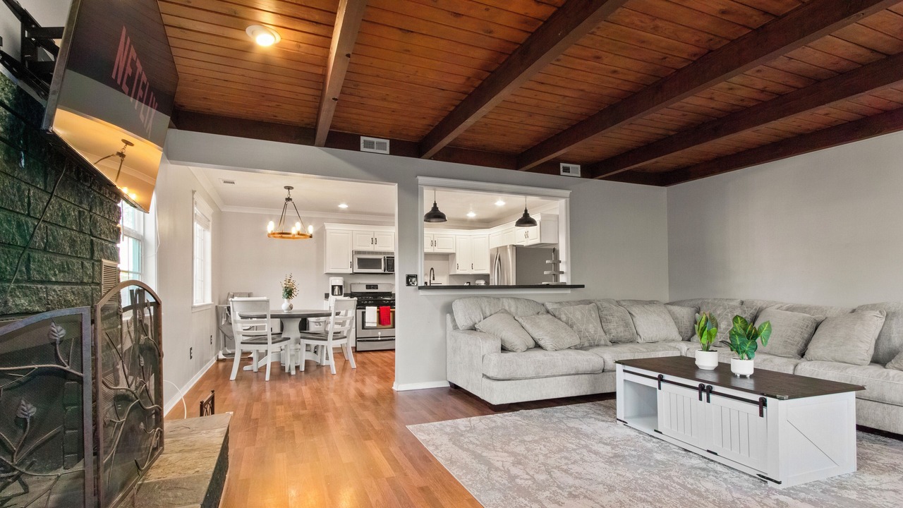 Photo of Livingroom in Quartz Hill