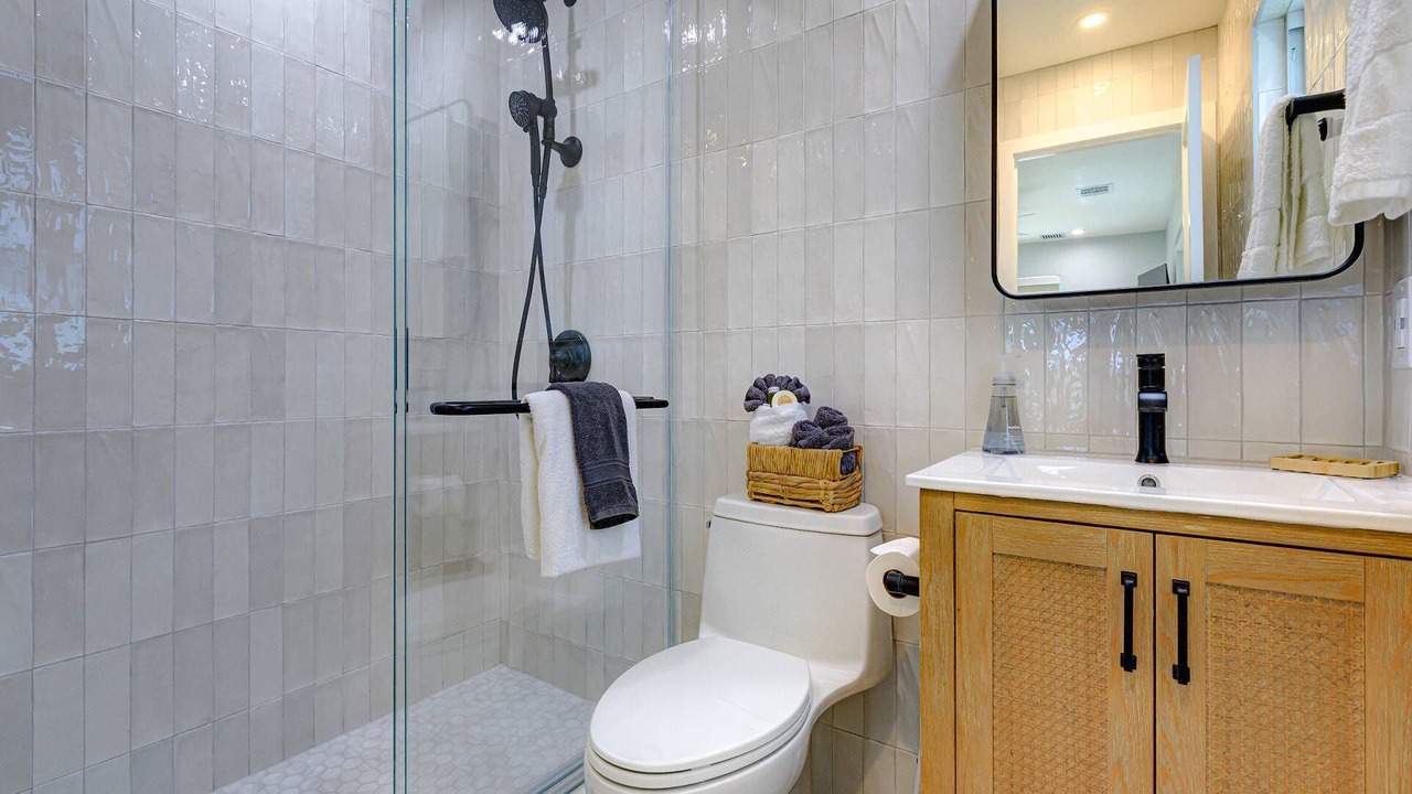 Photo of Bathroom in Breezeswept Beach Estates