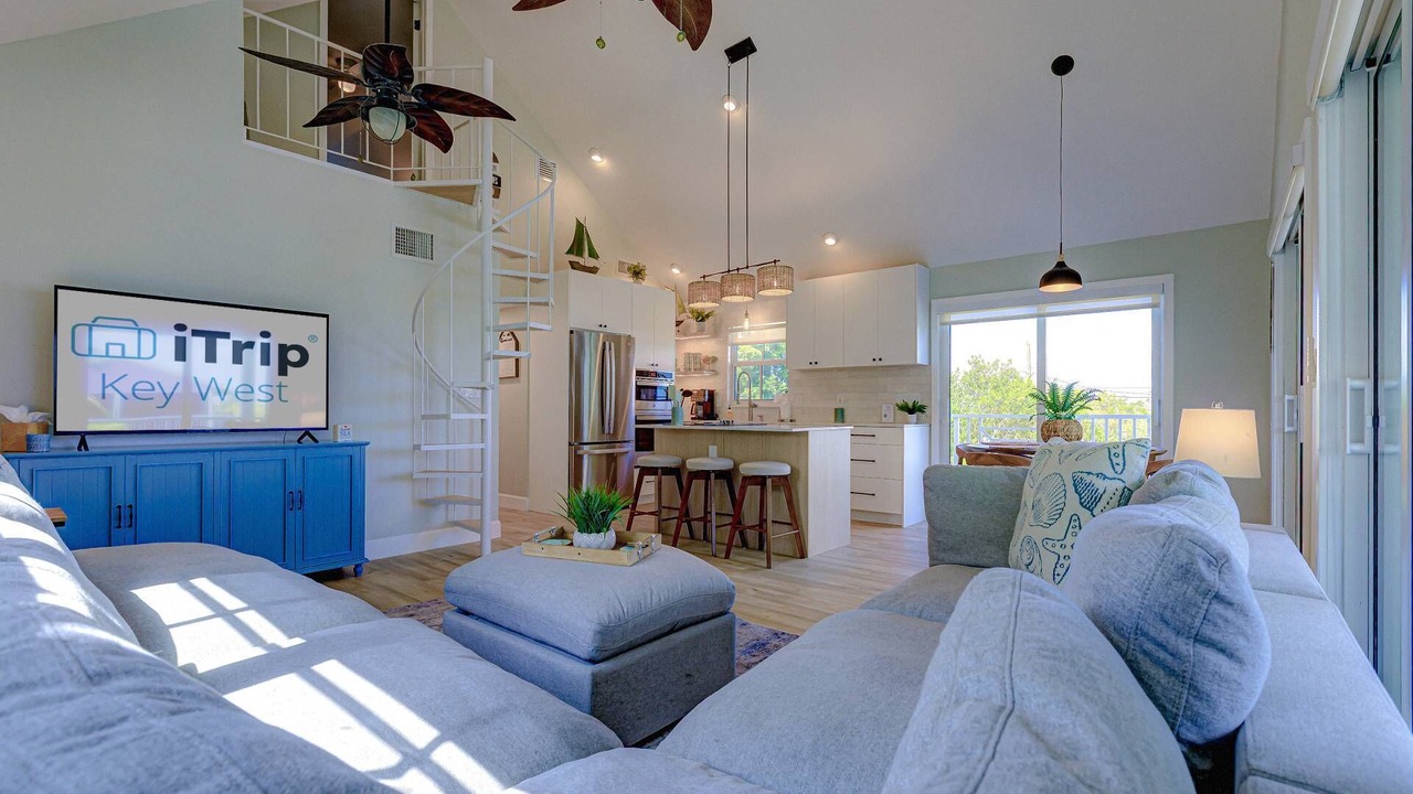 Photo of Bedroom in Breezeswept Beach Estates