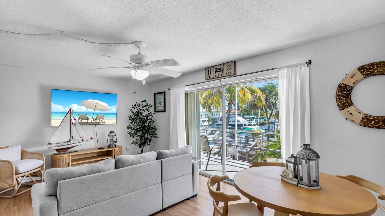 Photo of Livingroom in Tavernier
