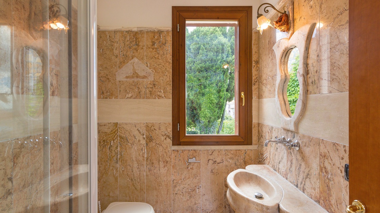 Photo of Bathroom in Monteverdi Marittimo