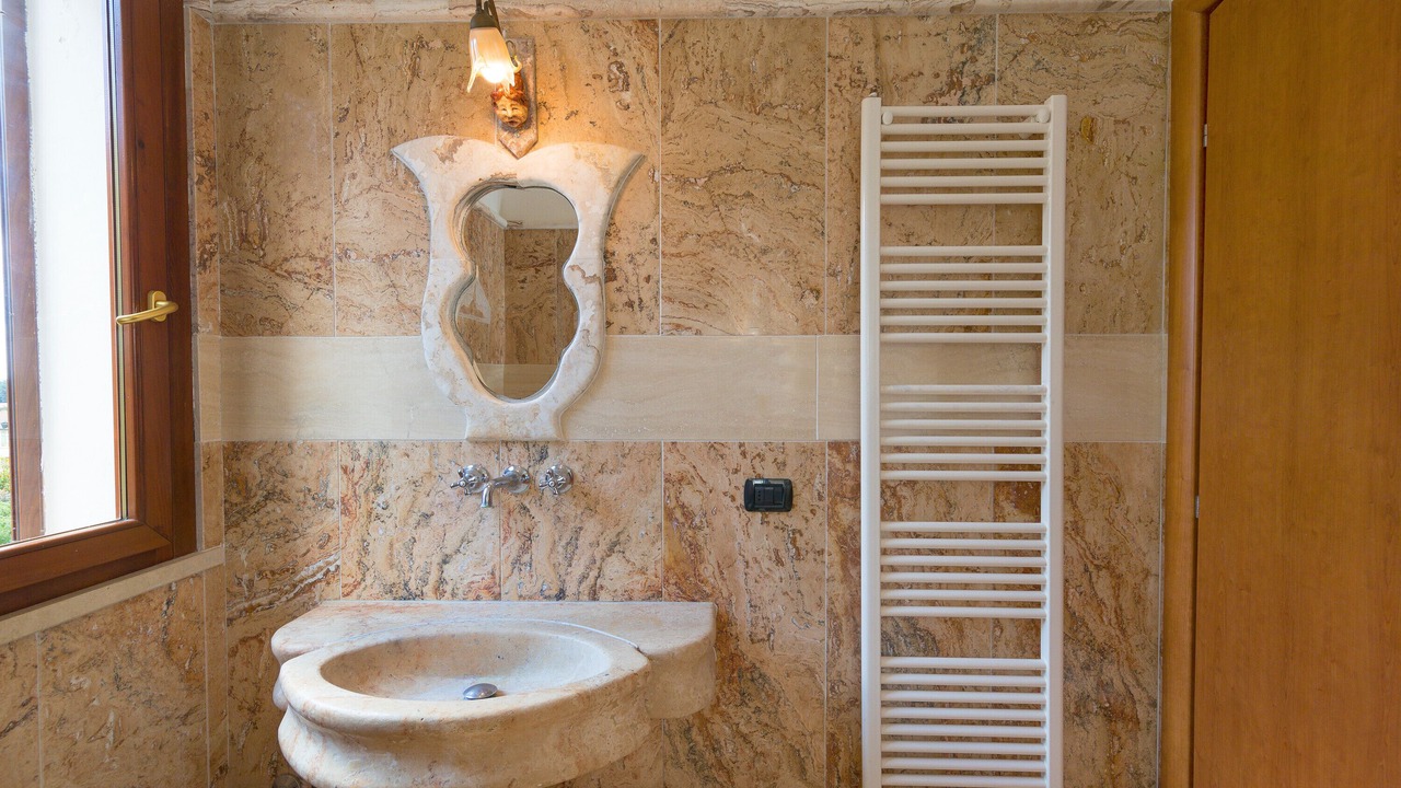 Photo of Bathroom in Monteverdi Marittimo