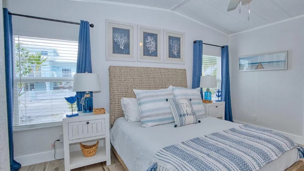 Photo of Bedroom in Cross Key Waterways
