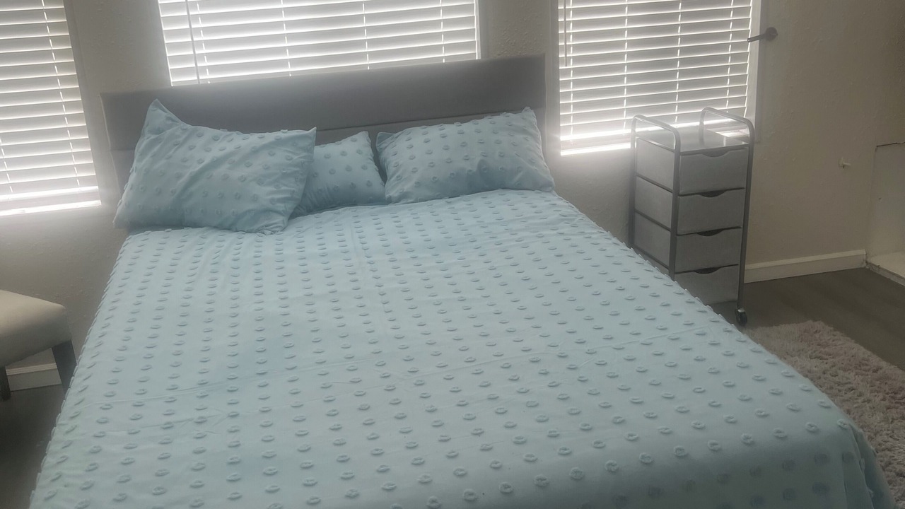 Photo of Bedroom in Harbor