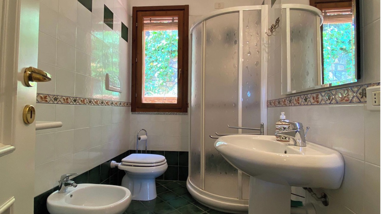 Photo of Bathroom in Marciana