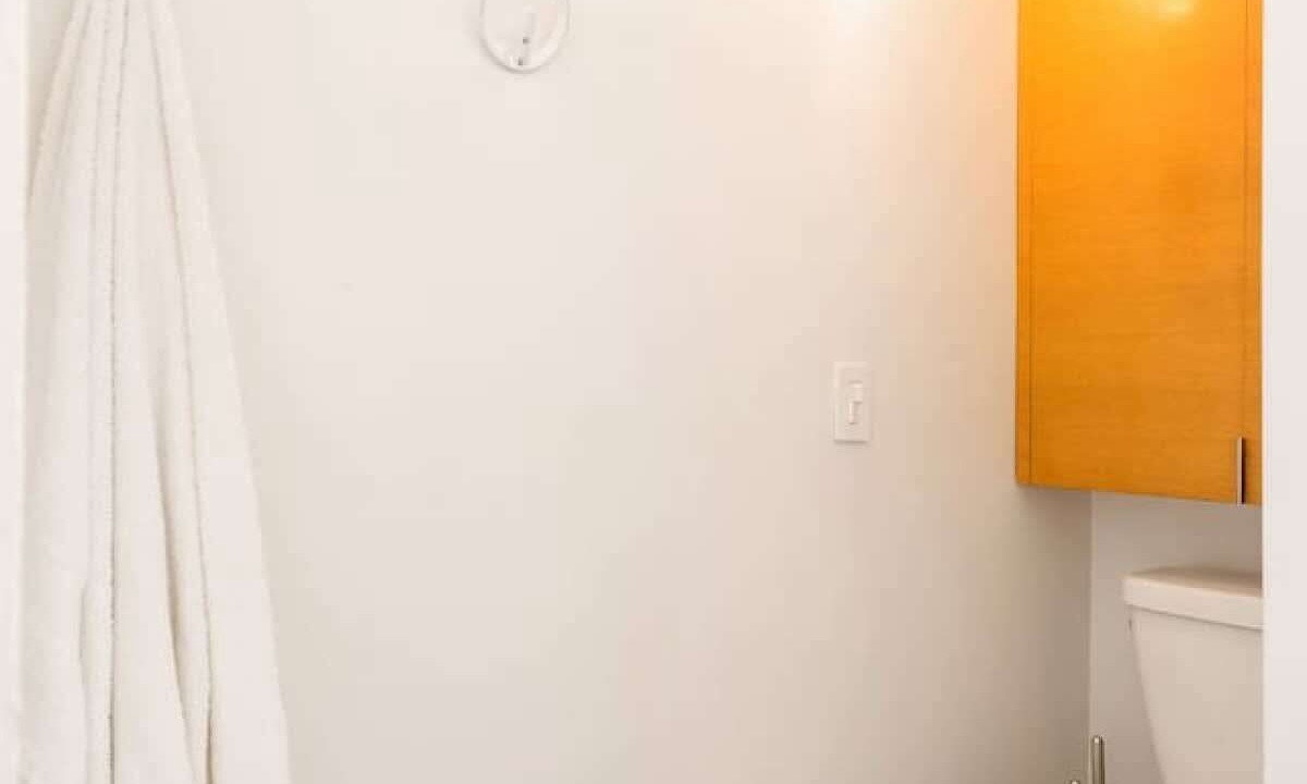 Photo of Bathroom in The Strand