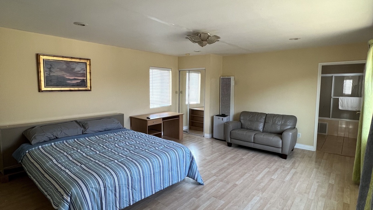 Photo of Bedroom in Harbor Gateway South
