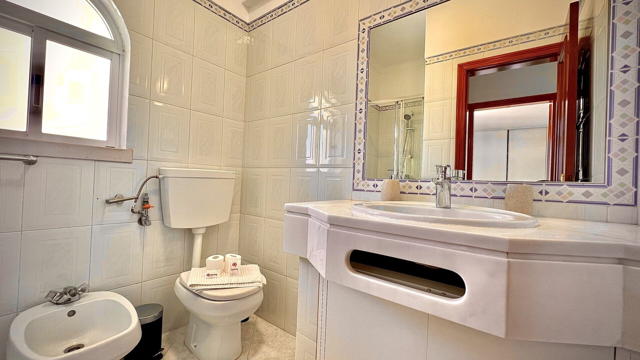Photo of Bathroom in Montechoro