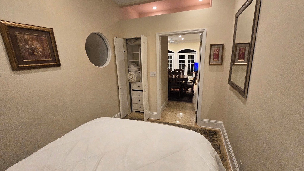 Photo of Bedroom in Bahama Village