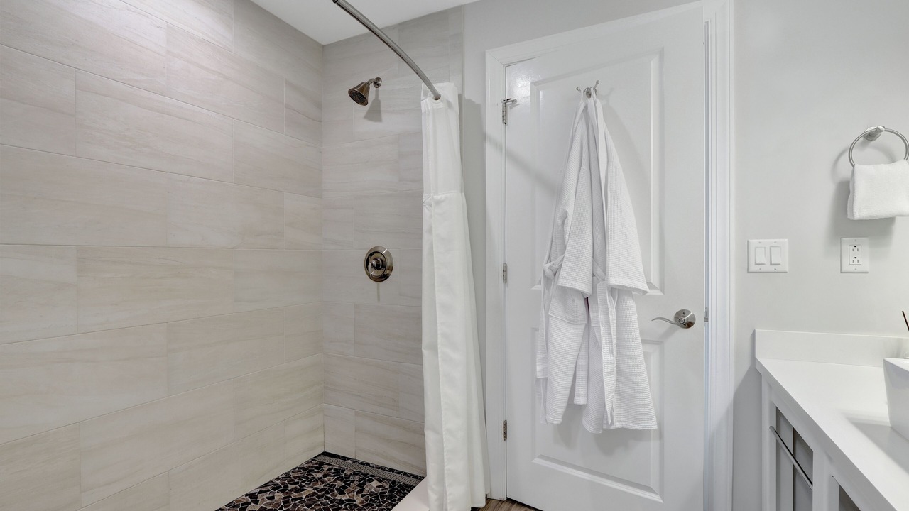 Photo of Bathroom in Islamorada