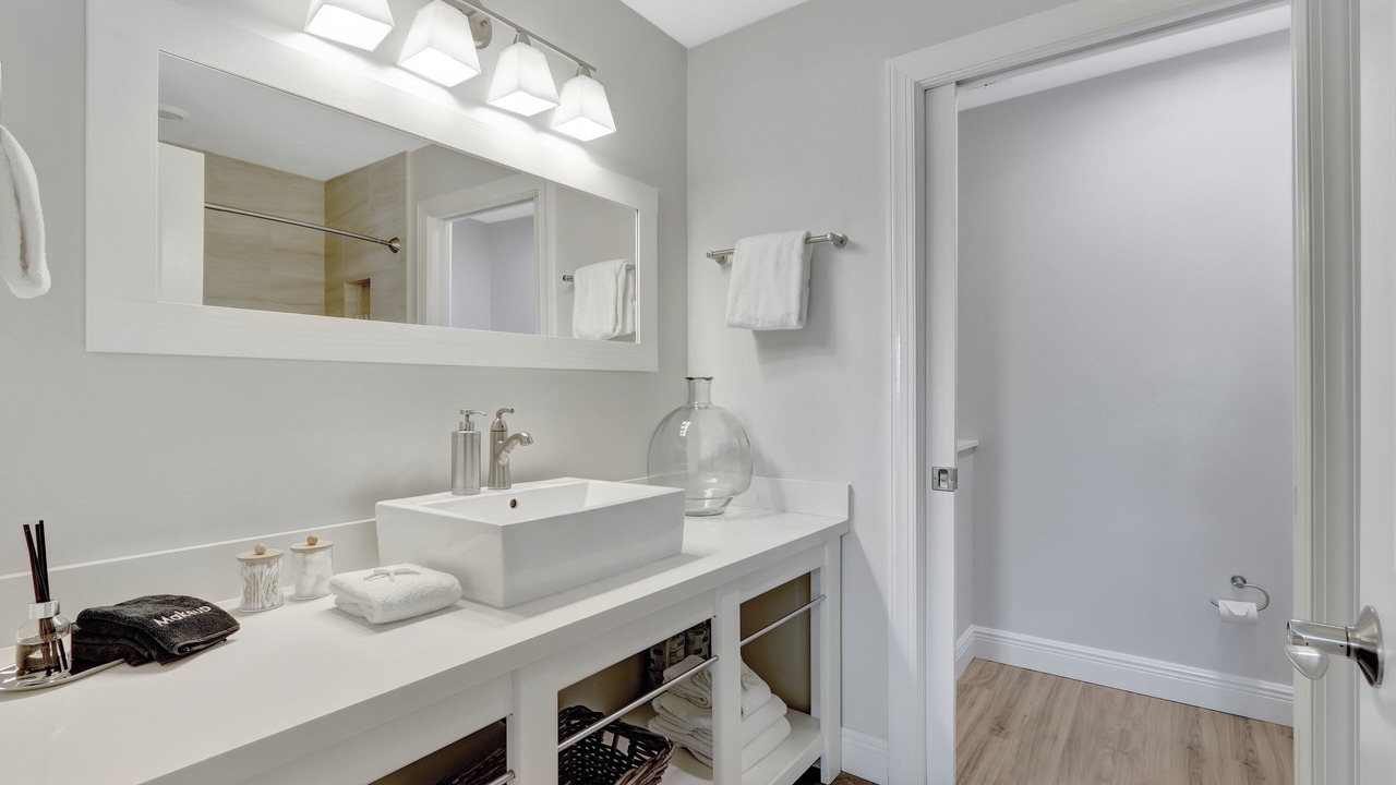 Photo of Bathroom in Islamorada