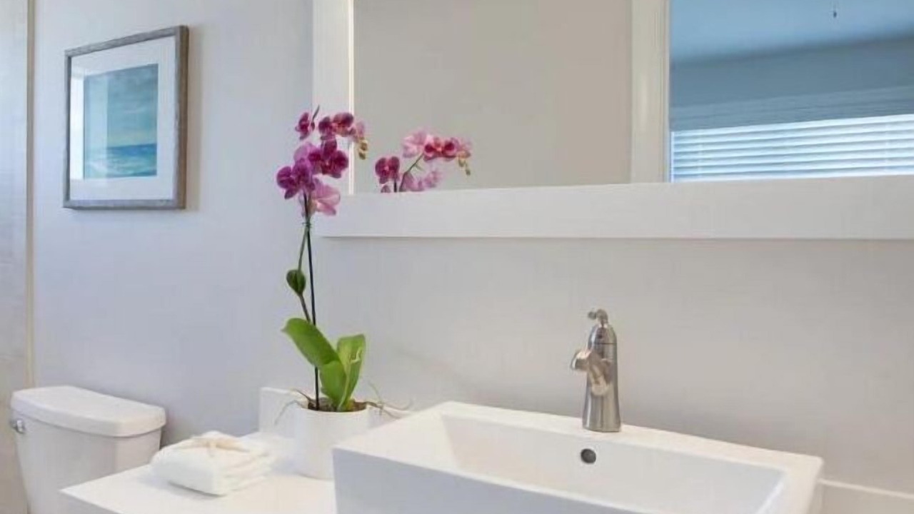 Photo of Bathroom in Islamorada