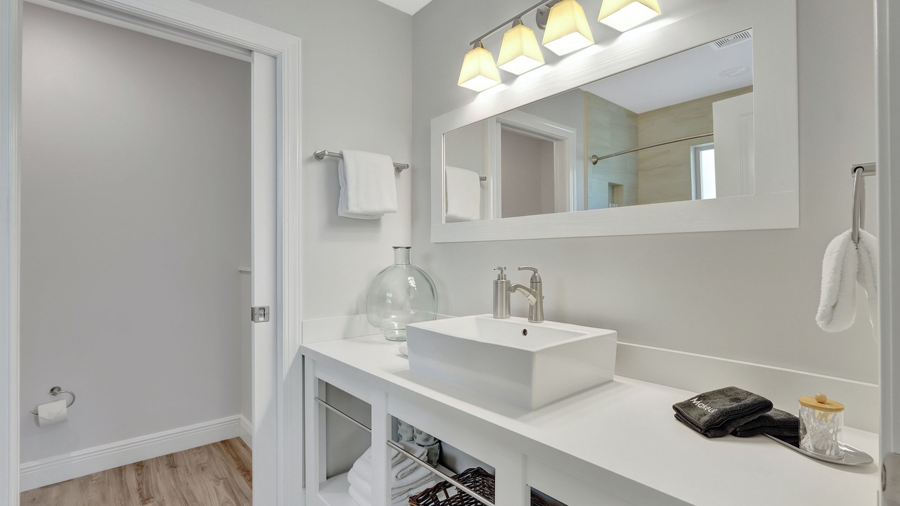 Photo of Bathroom in Islamorada