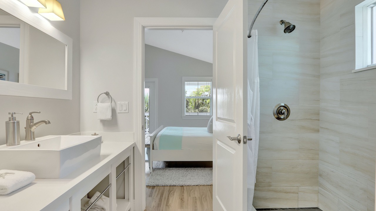 Photo of Bathroom in Islamorada