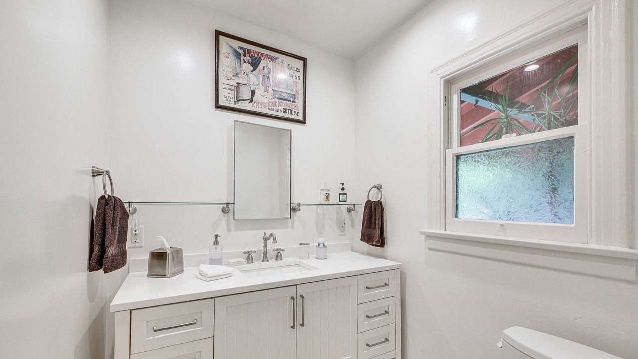 Photo of Bathroom in Melrose