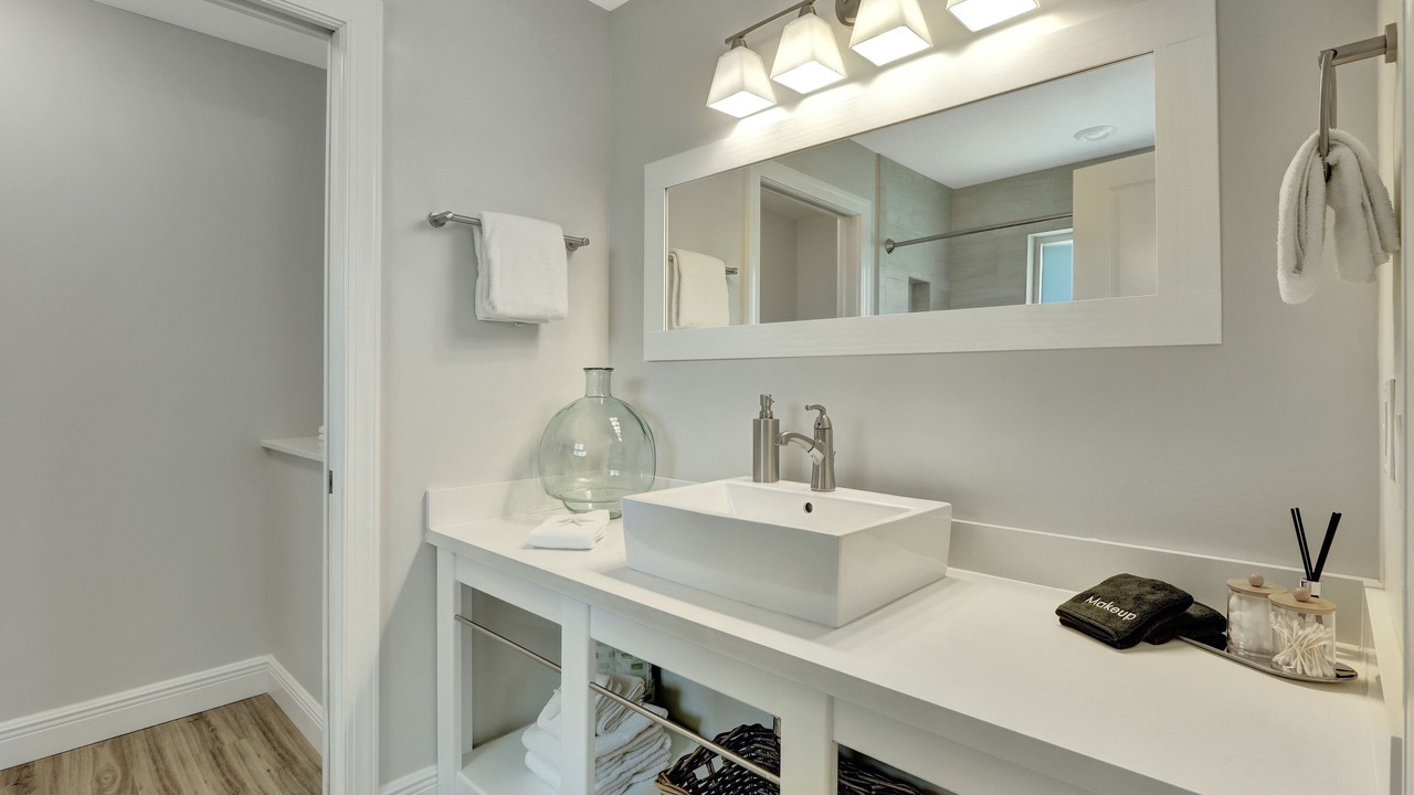 Photo of Bathroom in Islamorada