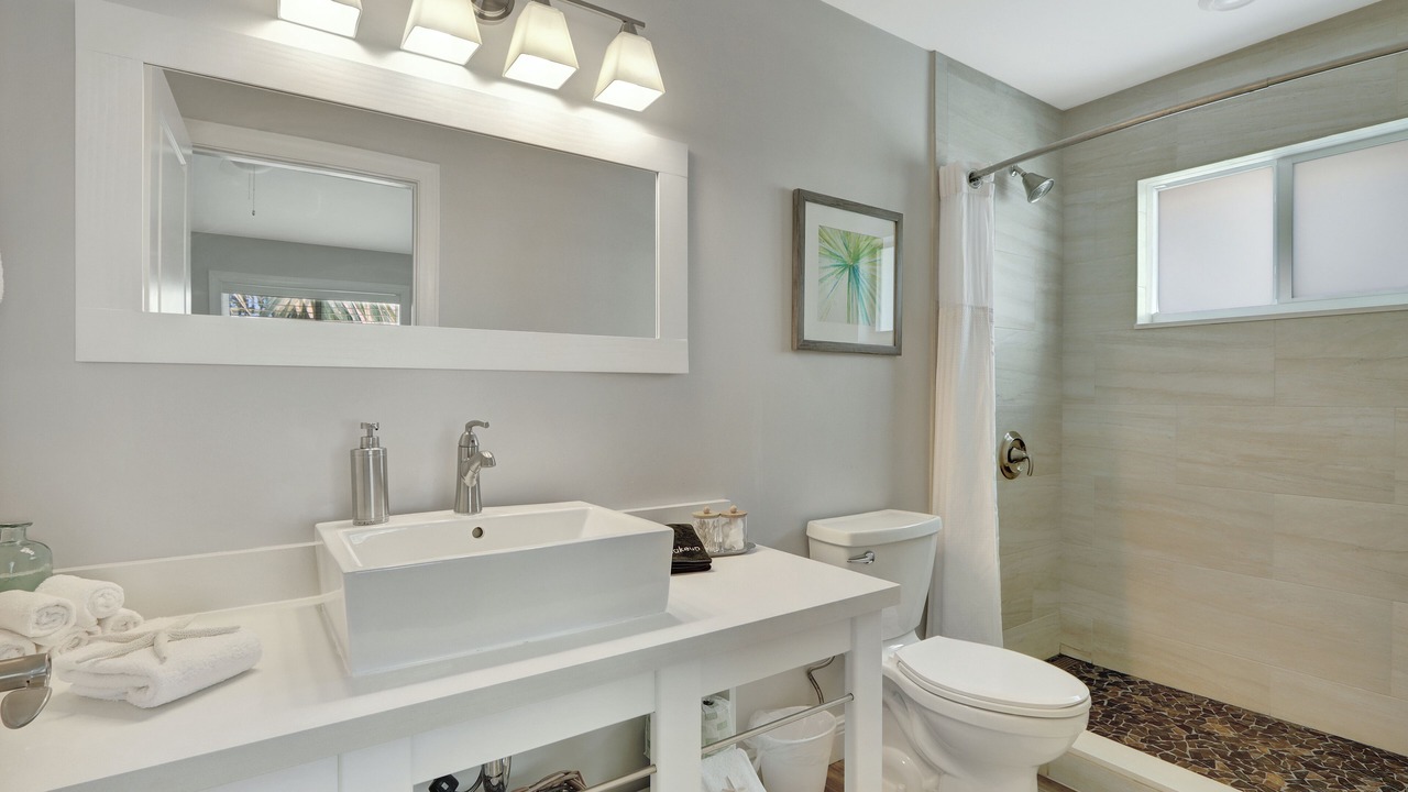 Photo of Bathroom in Islamorada