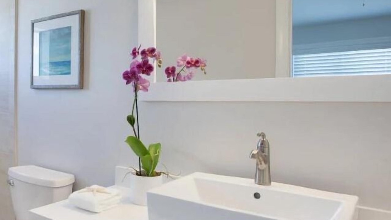 Photo of Bathroom in Islamorada