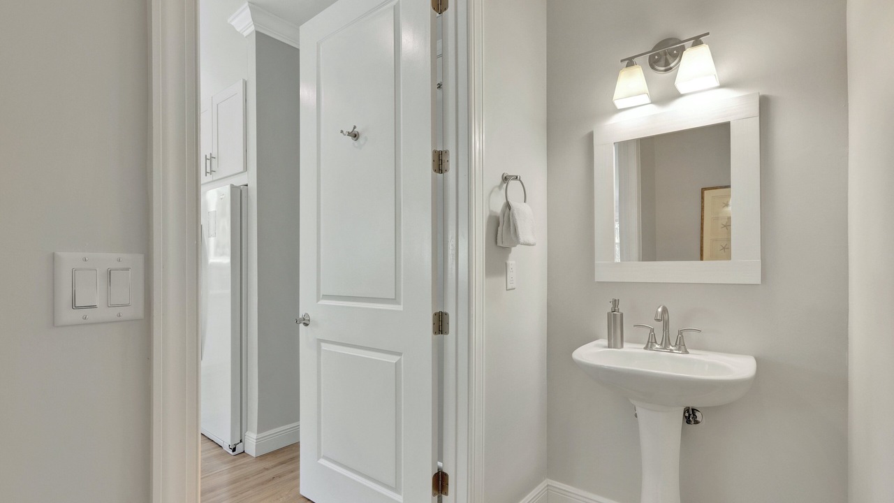 Photo of Bathroom in Islamorada