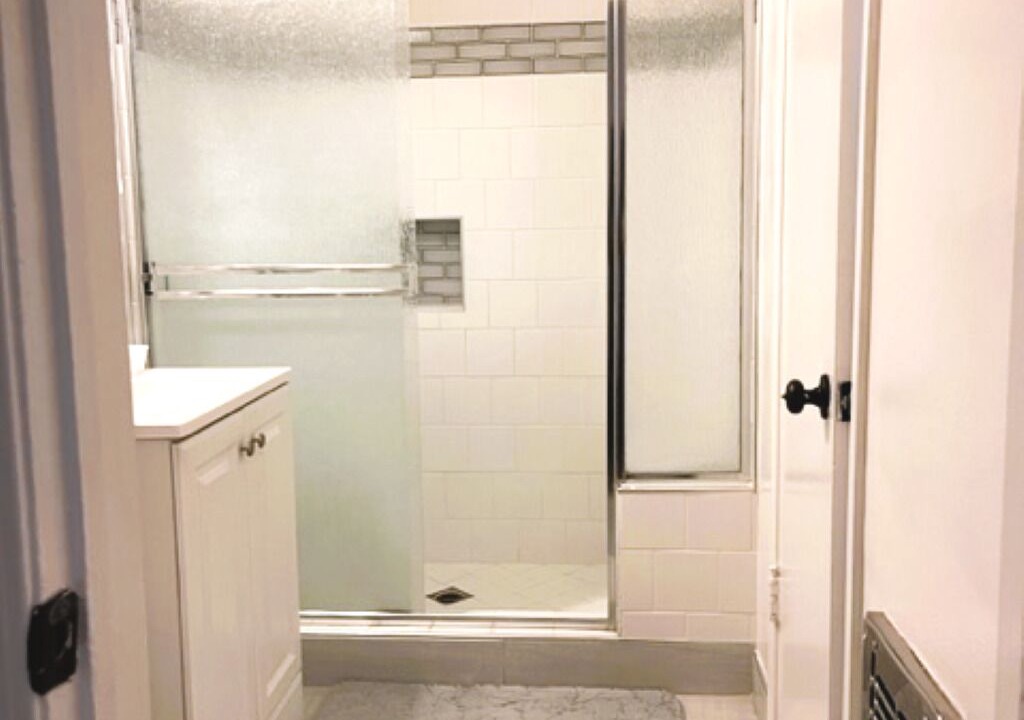 Photo of Bathroom in Los Angeles