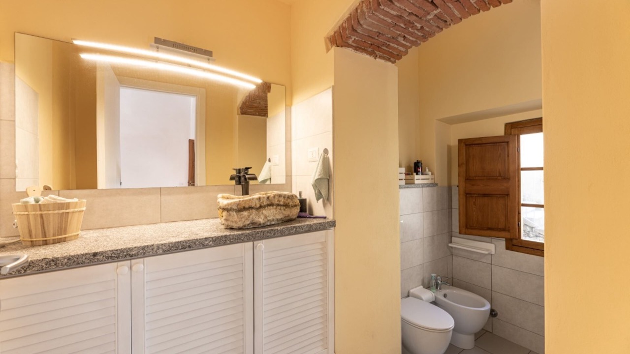 Photo of Bathroom in Marciana