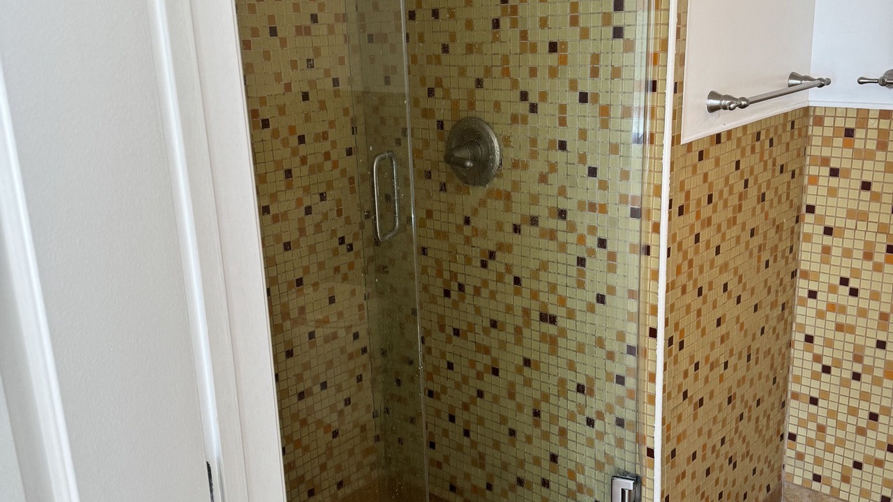 Photo of Bathroom in Pico - Robertson