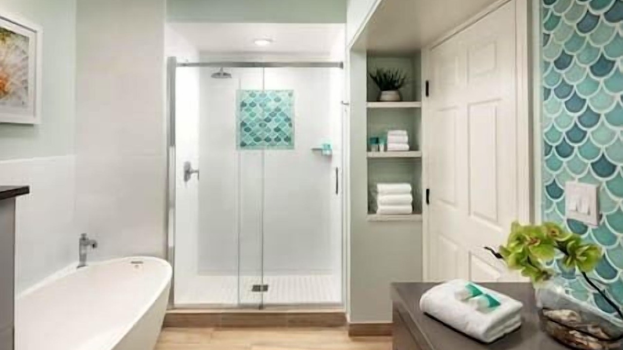 Photo of Bathroom in Truman Annex