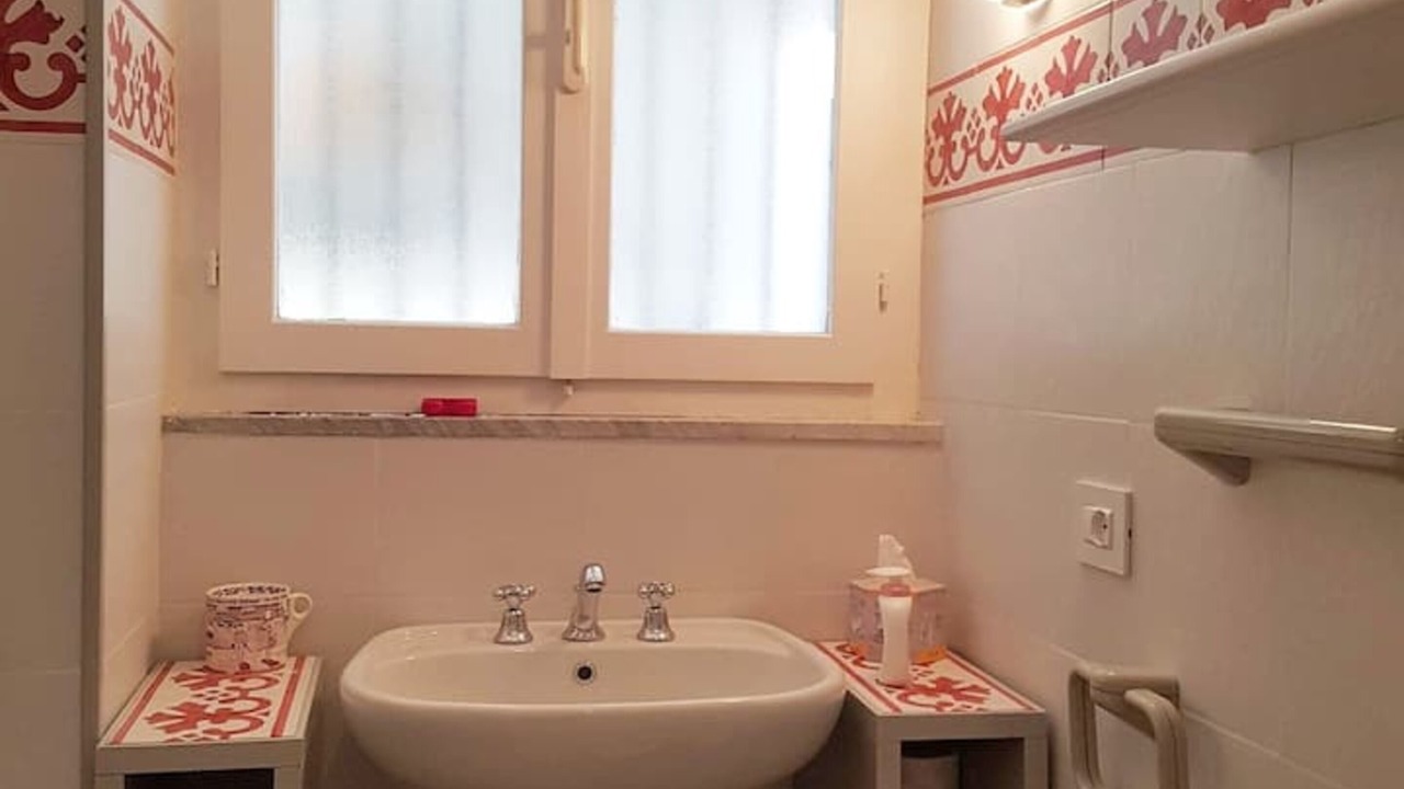 Photo of Bathroom in Levanto