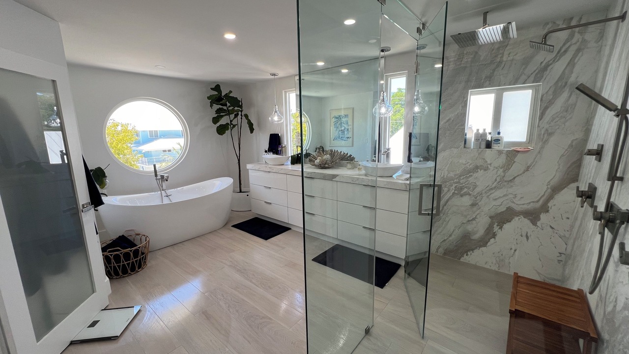 Photo of Bathroom in Winston Waterways