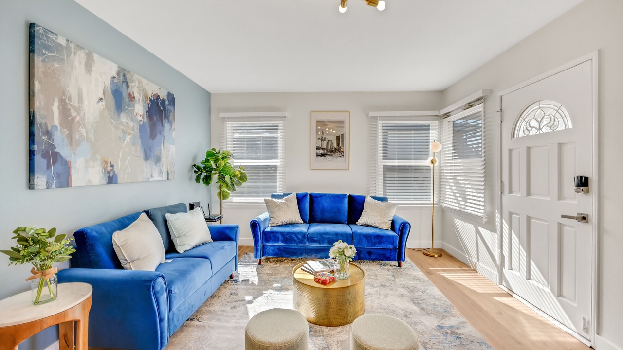Photo of Livingroom in Inglewood