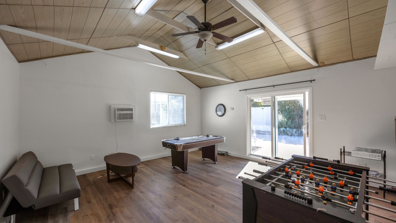 Photo of Bedroom in Inglewood