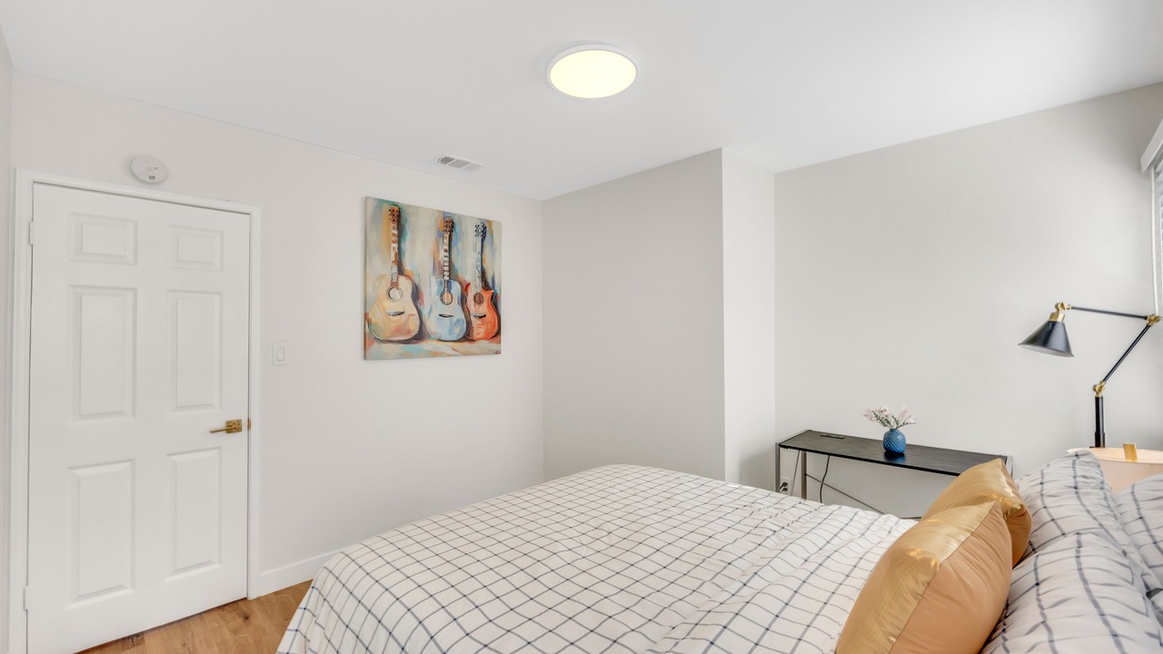 Photo of Bedroom in Inglewood