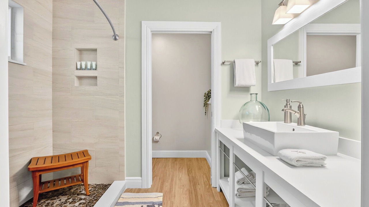 Photo of Bathroom in Islamorada