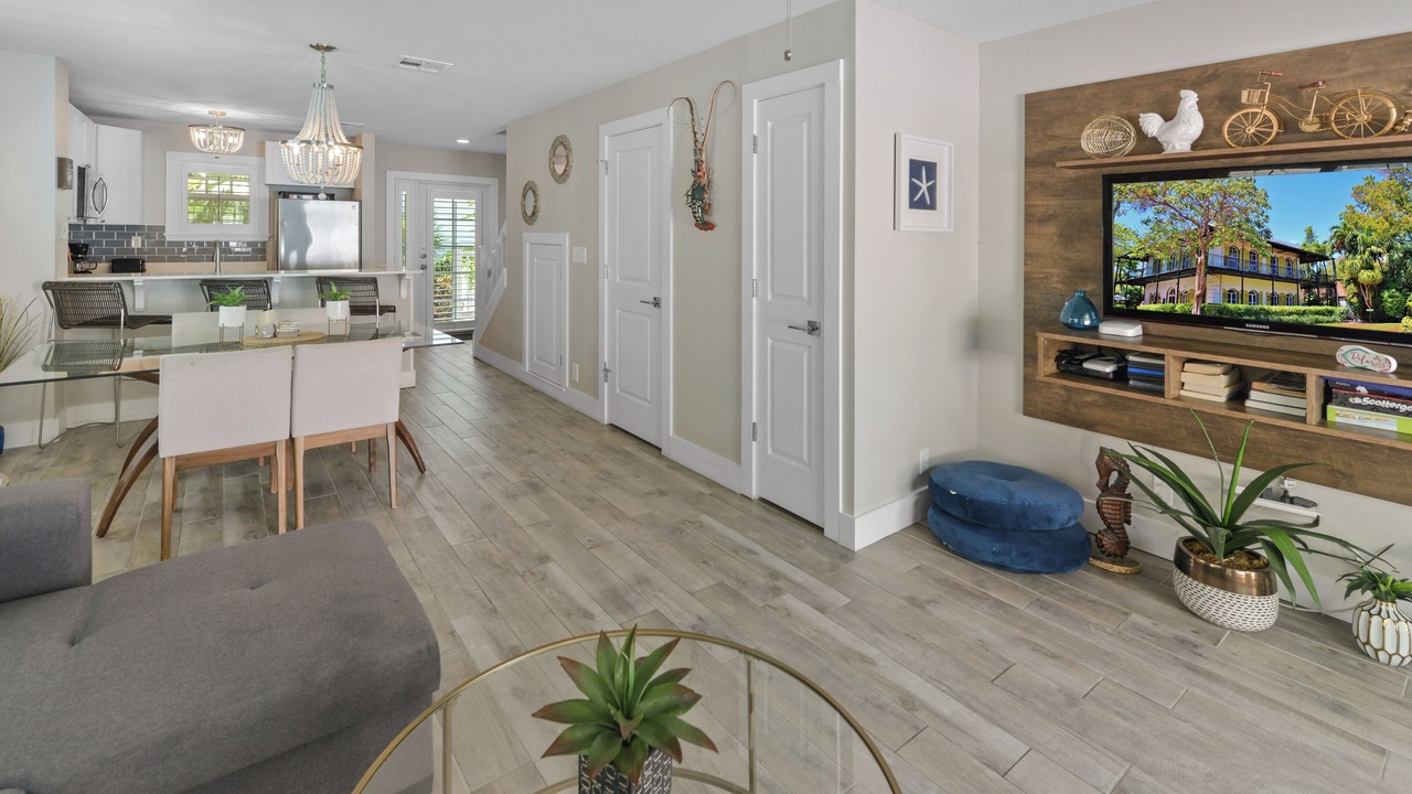 Photo of Livingroom in Bahama Village