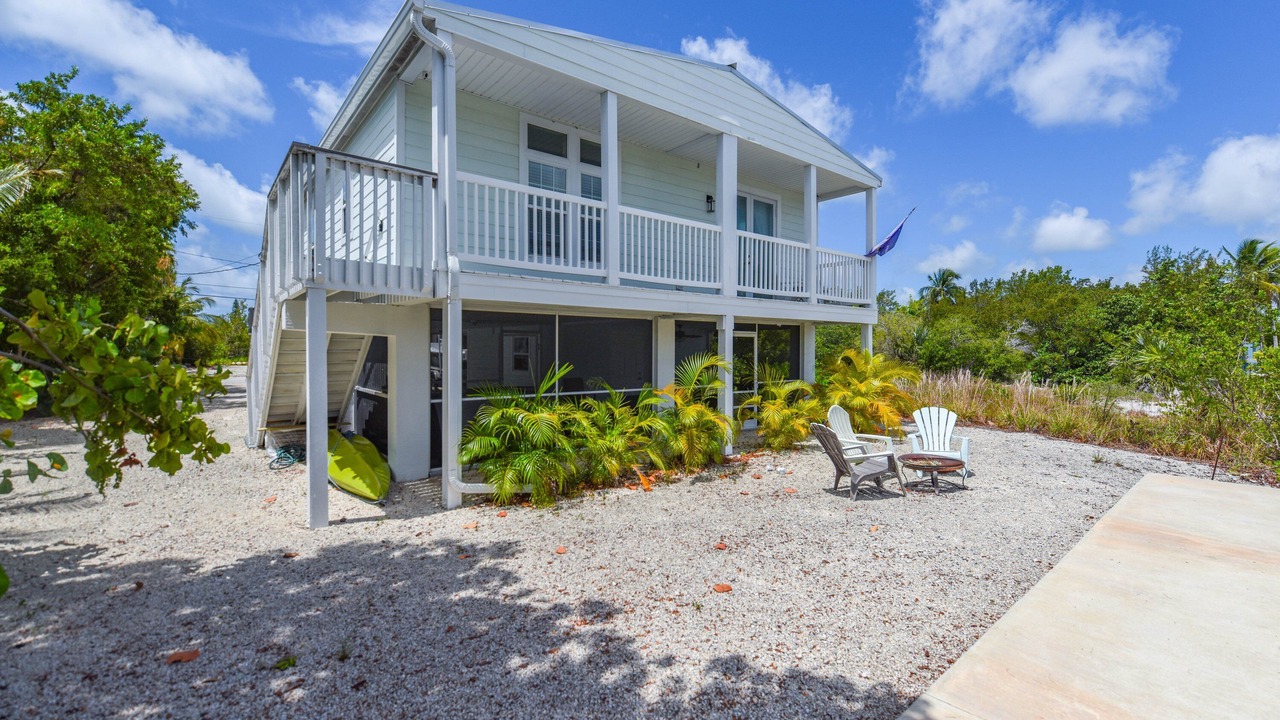 Photo of Outdoor in Breezeswept Beach Estates