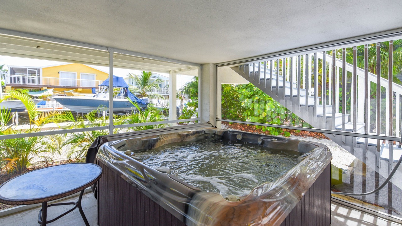 Photo of Patio Balcony in Breezeswept Beach Estates