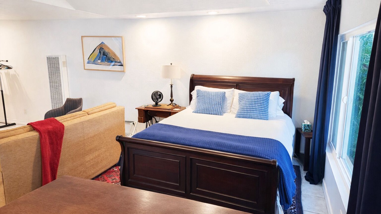Photo of Bedroom in Los Angeles