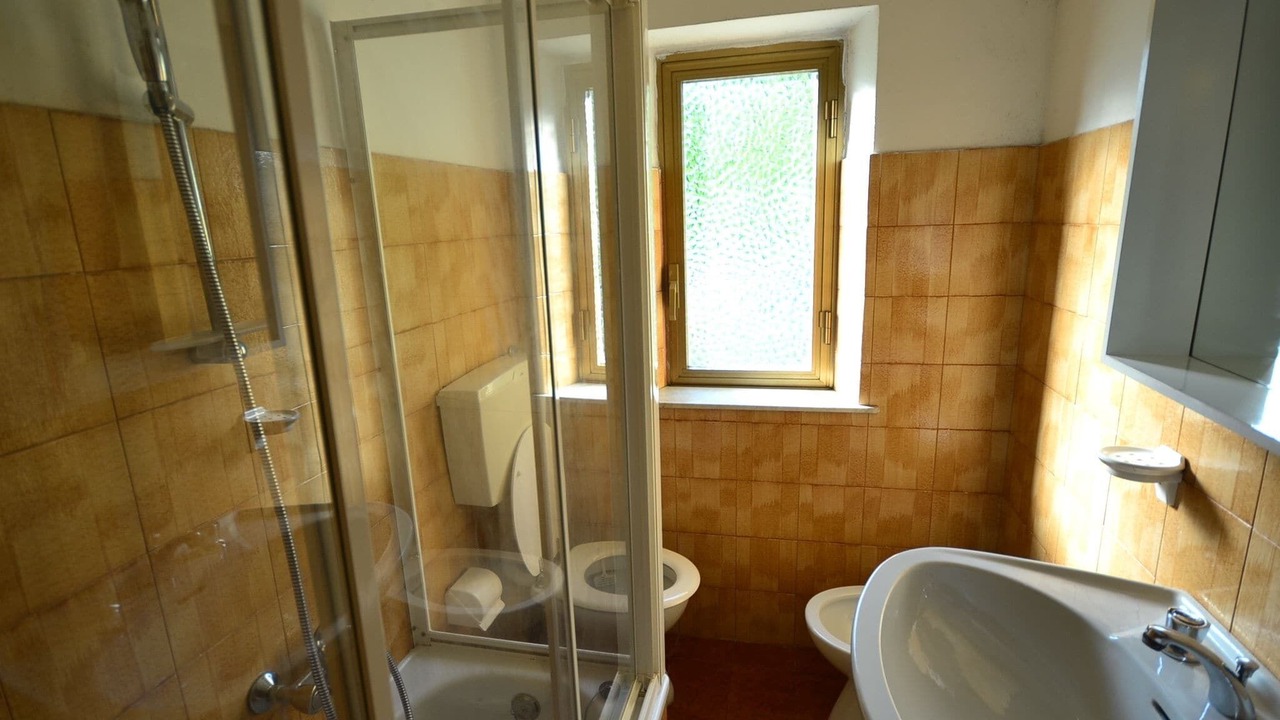 Photo of Bathroom in Mologno