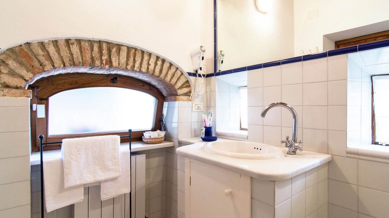 Photo of Bathroom in Cortona