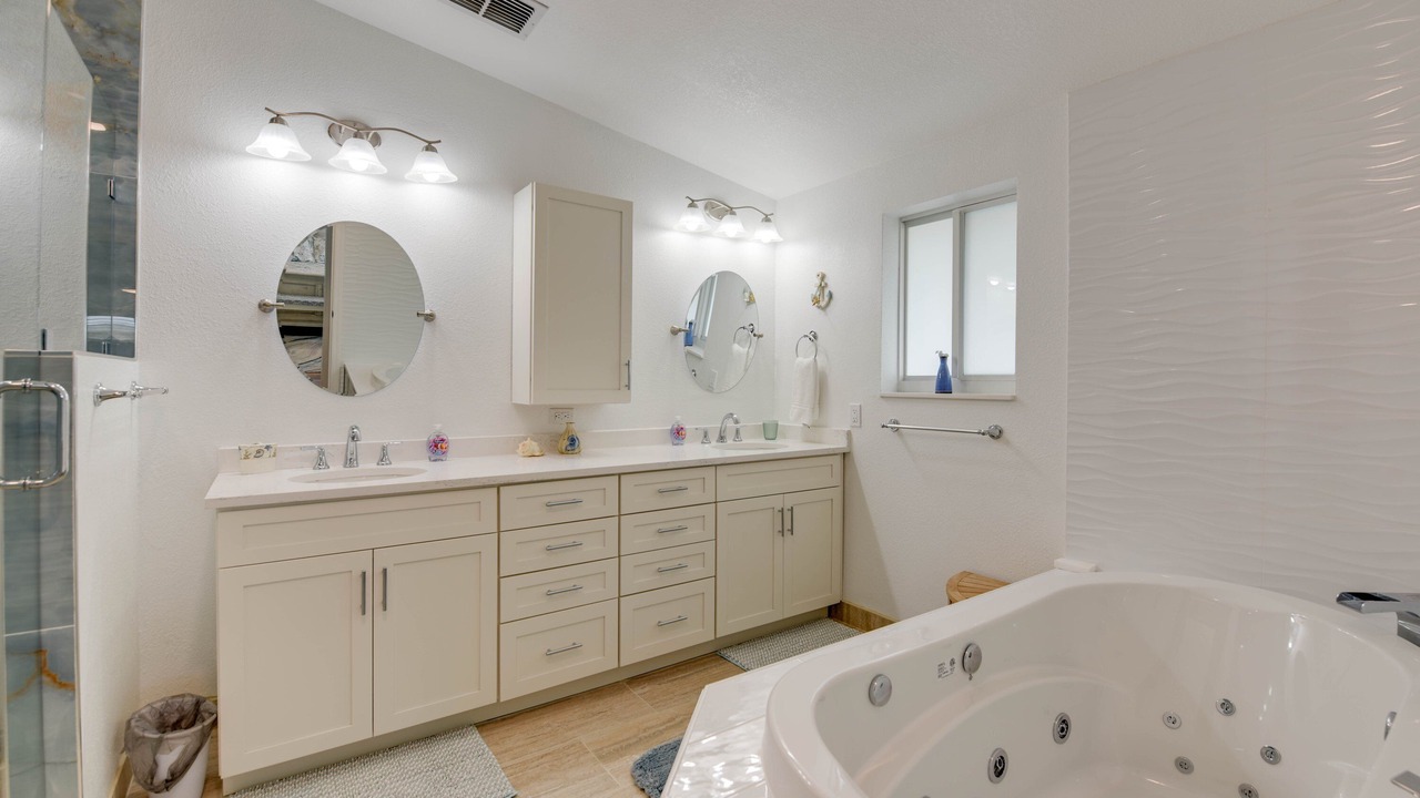 Photo of Bathroom in Breezeswept Beach Estates